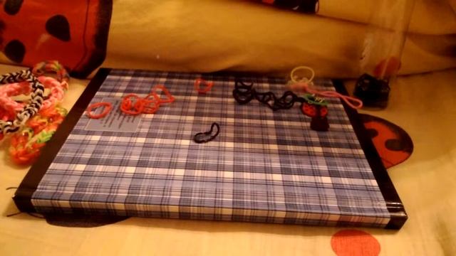 Учімся делать браслети із резінок смотреть онлайн