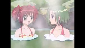 Купание девочек в хотспринге