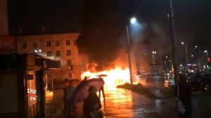 Тролейбус сгорел после удара молнии
