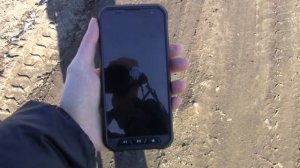 Обзор телефона V570. Телефон со съёмным аккумулятором.