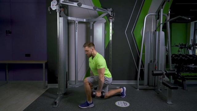 Выпады на месте с гантелями НЛ смотреть онлайн