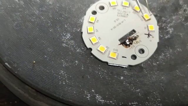 Ремонт светодиодных ламп. - Супер паяльная станция смотреть онлайн