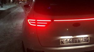 KIA Sportage 4 The rear hearse lit up (засветил задний катафот) ???