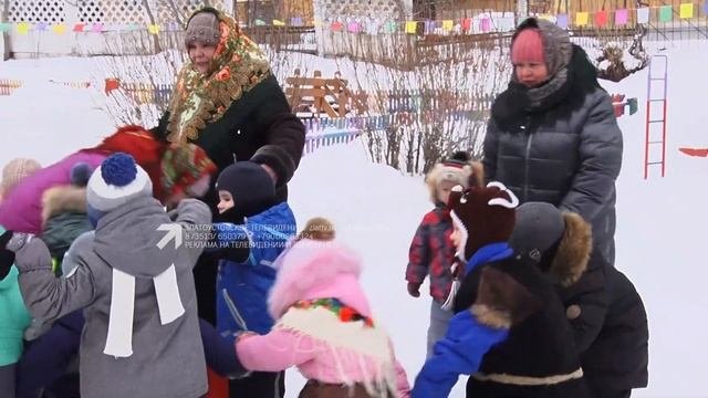 Коляда, коляда, отворяй ворота! Дошкольники присоединились к старой славянской традиции