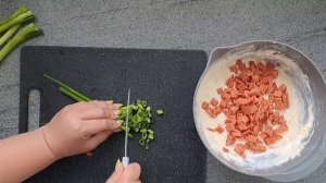 Все смешал и Готово! Пышные оладьи с колбасой и зелёным луком . Ленивые пирожки на скорую руку