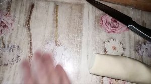 Тесто на кефире для вареников и пельменей.