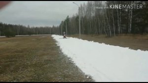 Тренировки лыжников в начале сезона или вкатка.