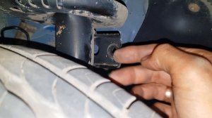 VW Polo замена стоек стабилизатора (без снятия колёс)