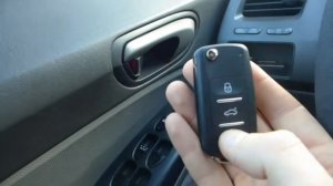 Хонда Цивик 8 сделать дубликат чип ключа зажигания в Минске Honda Civic Remote Key Programming