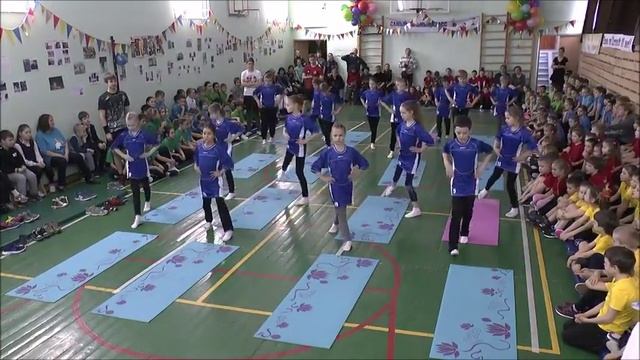 Спортивный праздник. Школа на Житной смотреть онлайн