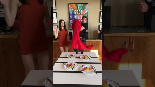 Playing the Table Cloth plate game #shorts (CRAZY) смотреть онлайн