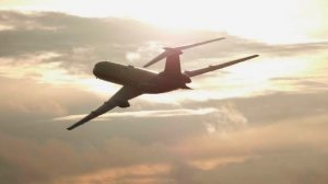 Ту-134 Проход над ВПП, без шасси, со скоростью 400 км/ч. на малой высоте.