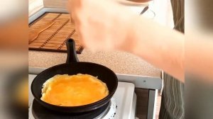 БЫСТРЫЕ ЗАВТРАКИ ЗА 5 МИНУТ! ПП-рецепт "Яичный блинчик с начинкой". Рецепт 3