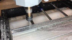 Фрезеровка на станке CNC3018 Pro своего же подвижного стола их дюрали