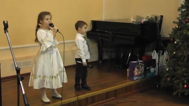 20121224 Другие песни вокального концерта культурного центра Митино смотреть онлайн