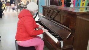 The Public Piano. Играю на вокзале в Лондоне. Крестный Отец.