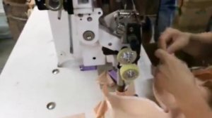 Станок HANFOR HF-702-02 для термоклеевой сварки тканей и трикотажа.