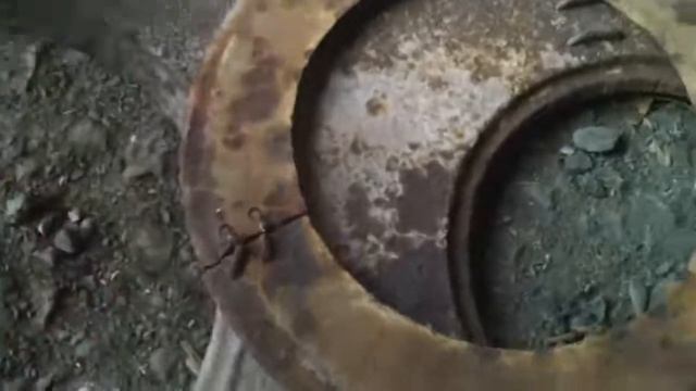 Чугунная печная плита. Стремный ремонт. Но должно прокатить. смотреть онлайн