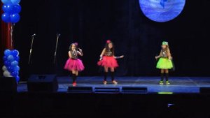 трио Модерн песня "А мне бы петь и танцевать"