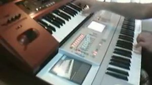 KORG M3 & KARMA , MIKE OLDFIELD´S MOONLIGHT SHADOW  VERSION PLAYED AT ONTINYENT.