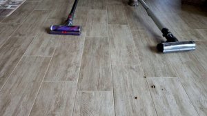 Dyson V10 vs LG A9 Cordzero,