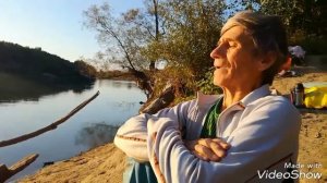 Катюшкин День Рожденья:) Стихи у реки:)Песни у костра:)