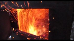 Шахтный котёл 100кВт на сырых опилках . Мега-ДРУШЛАГ .