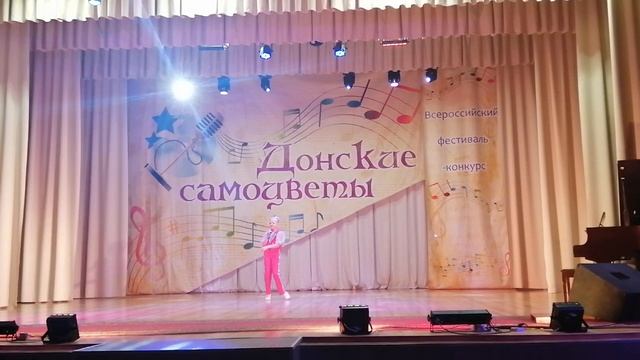 песня "Отличница" от Ковтуновой Дианы смотреть онлайн