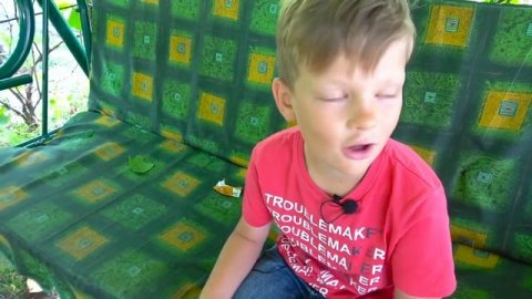 Уронил МОТОЦИКЛ брата. Мотоцикл СЛОМАЛСЯ. Брос Шоу.