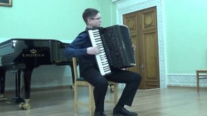 "Крутится - Вертится шар голубой" в аранжировке Валерия Арафаилова. Исполняет Павел Бекарев, 14 лет