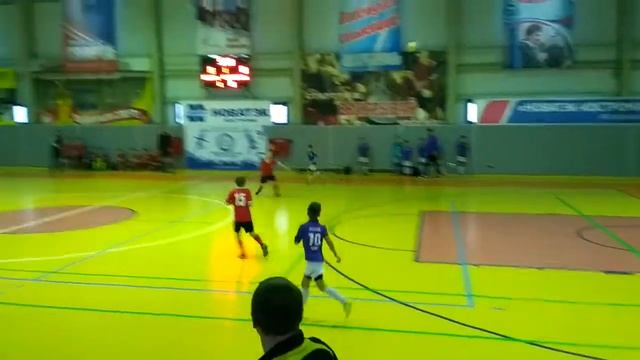 КВАРЦ 2007- КОСТРОМА 2007 1 тайм, декабрь 2017г , игра в группе, (г.Волгореченск) смотреть онлайн