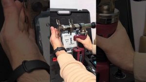 Аккумуляторный гидравлический пресс для труб