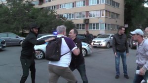 Гипноз полиции путем абсурдной вакханалии. Часть 1. Перцовый освежитель. Санкт-Петербург.