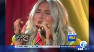 Kesha - Performs 'Praying'  Live (GMA)