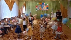 Танец "Хорошее настроение" - поздравление к Дню дошкольного работника ребят средней группы
