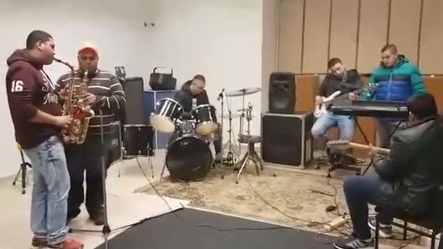 GIPSY AMATI SAX NEW... SKOUSKA 1 смотреть онлайн