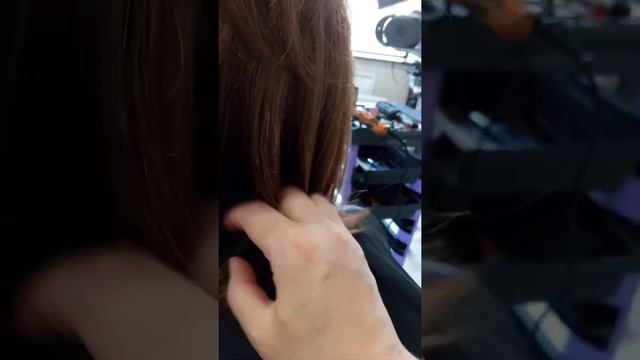 Стрижка женская каскад, длина средняя.