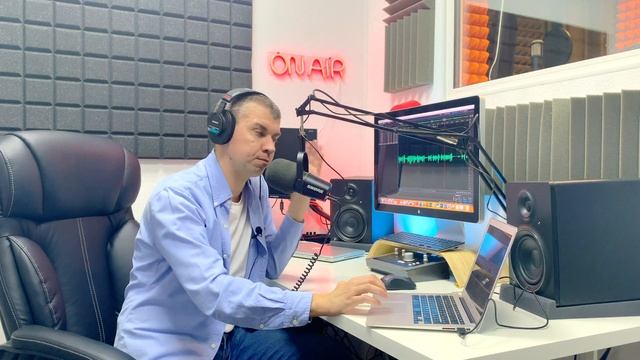 Микрофон Shure MV7. Подробный обзор и сравнение с легендарным Shure SM7B. смотреть онлайн