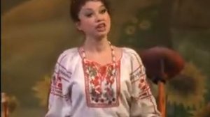 Песня Яринки "Ой, цвети, расцветай ты моя вишня..."