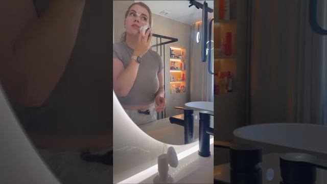 Очищение и омоложение лица от Marutaka #marutaka #бьютисекреты #микротоки #рфлифтинг смотреть онлайн