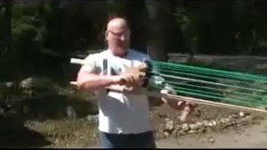 Автоматическая многозарядная рогатка.mp4