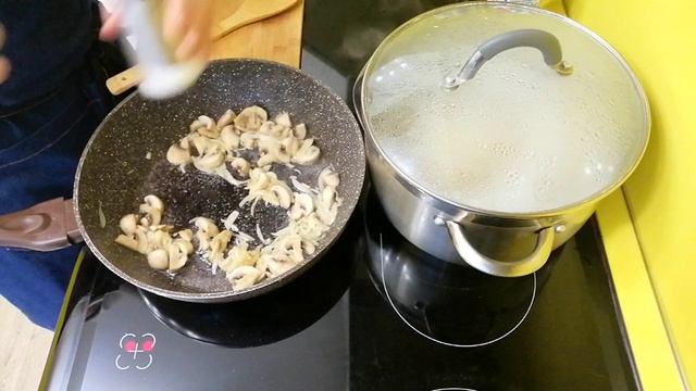 Спагетти в Сливочном соусе смотреть онлайн