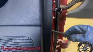 Снимаю Карту задней лев. Двери KIA Sportage 2017 год Как снять карту задней левой двери ?