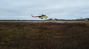 Посадка вертолета МИ-8 в сильный ветер