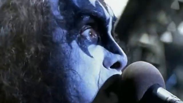 Kiss - Shout It Out Loud (Live From Tiger Stadium)