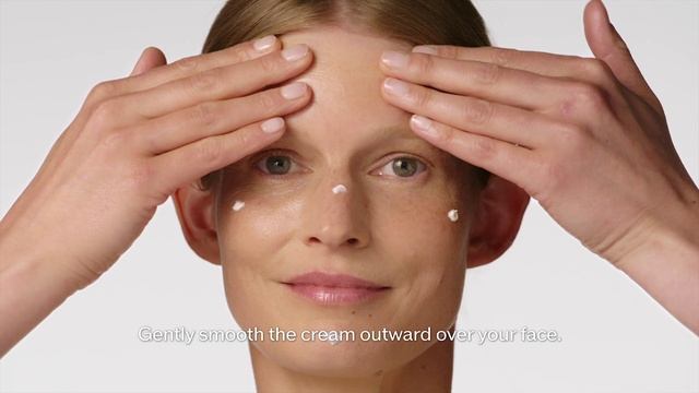 How to: Future Solution LX Total Protective Cream SPF 20 | Shiseido смотреть онлайн