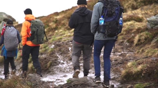 Hiking to Trolltunga (the Troll Tongue) | VISIT NORWAY смотреть онлайн