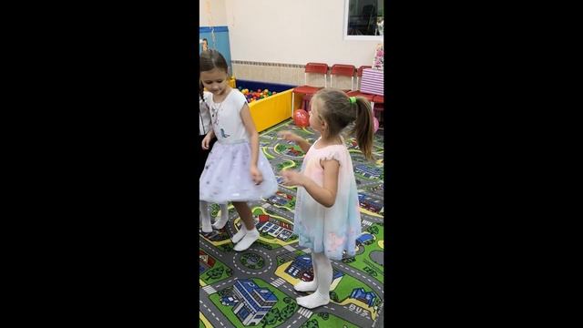 Отмечаем праздник, Лере 5 лет! смотреть онлайн