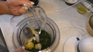 Соус из ЧЕРНОЙ СМОРОДИНЫ без ВАРКИ ! Идеален к мясу ! Успейте приготовить на ЗИМУ !