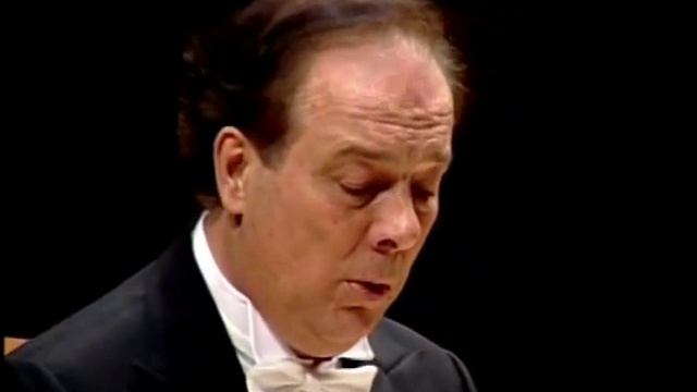 Ferruccio Furlanetto sings Der Lindenbaum (Winterreise)